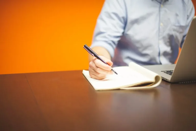 How to Write Artist Profiles That Readers Search For